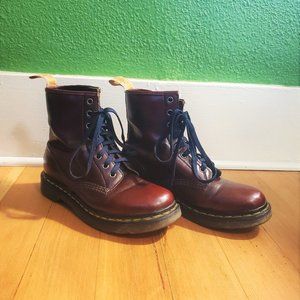 Dr. Martens Vegan 1460 Boots | s 8 | Cherry Red 😈